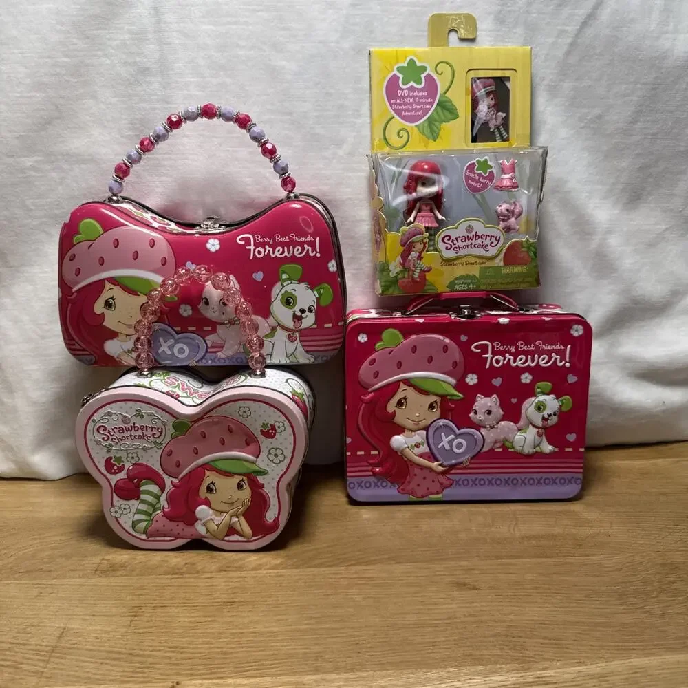 Y2k Strawberry Shortcake Lot Mini Doll With Dvd & 3 Lunch Boxes